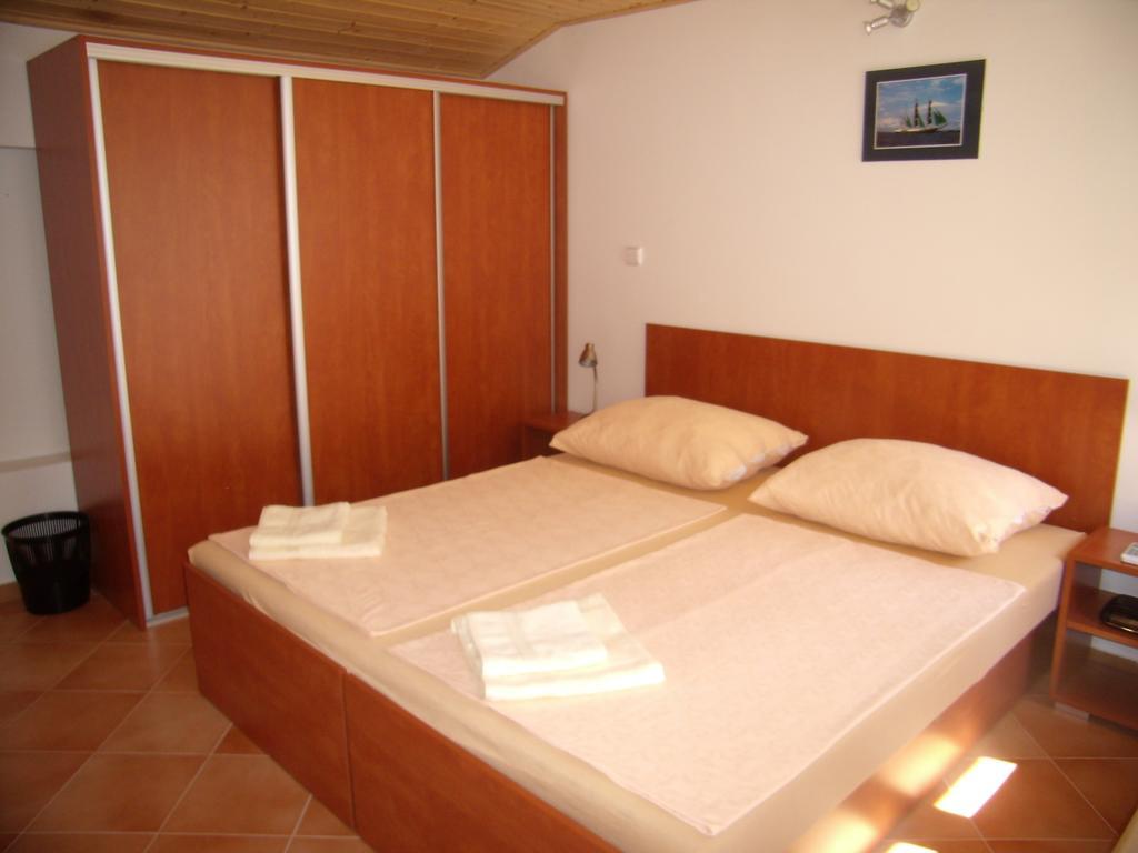 Apartments Sunce Brna Pokoj fotografie