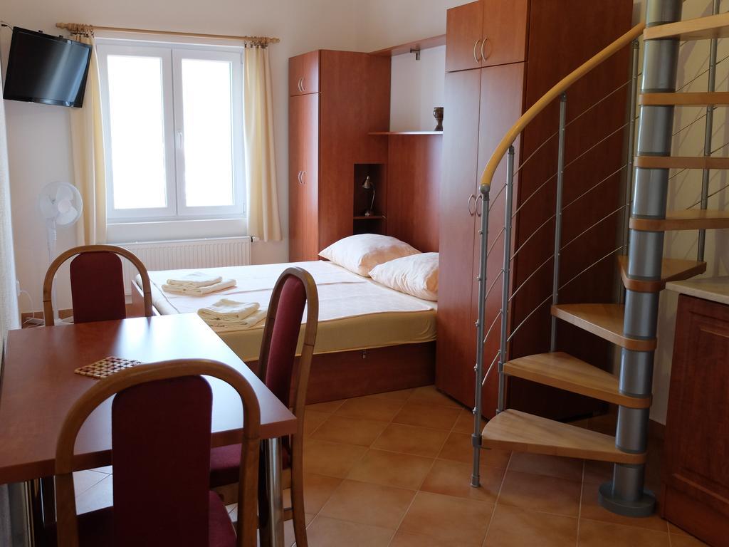 Apartments Sunce Brna Pokoj fotografie